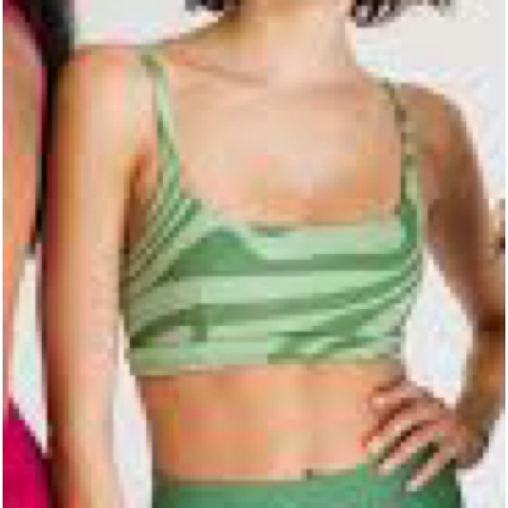 vitality x cosmopolitan green sport bra